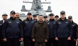 Ukrayna Cumhurbaşkanı Türkiye’de inşa edilen savaş gemilerini inceledi!