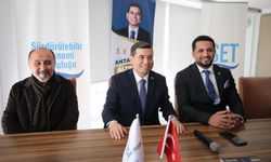 Cumhur İttifakı Antalya Büyükşehir Belediye Başkan Adayı Tütüncü, ulaşımla ilgili projelerini anlattı