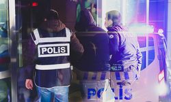 İzmir'de "Mahzen-9" operasyonunda yakalanan 5 kişi tutuklandı