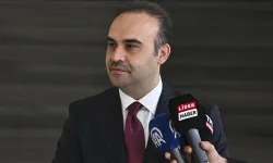 Bakan Kacır, "Alper Gezeravcı'nın seçim malzemesi yapıldığına" yönelik iddiaları yanıtladı