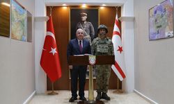 Milli Savunma Bakanı Güler, KKTC'de Mehmetçikle bir araya geldi