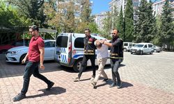 Antalya'da trafikte çıkan tartışmada bıçaklanan kişi öldü