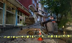 Kocaeli'de istinat duvarı çöktü: 5 katlı bina tahliye edildi