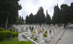 Edirnekapı Şehitliği'nde bayram yoğunluğu yaşandı