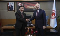 Ulaştırma ve Turizm Komisyonu Başkanı Karaismailoğlu, Moğolistan İnşaat ve Şehircilik Bakanı Tserenpil ile görüştü