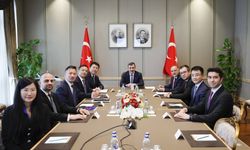 Cumhurbaşkanı Yardımcısı Cevdet Yılmaz, Huawei heyetini kabul etti