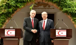 KKTC Cumhurbaşkanı Tatar, Cumhurbaşkanı Erdoğan ile bayramlaştı
