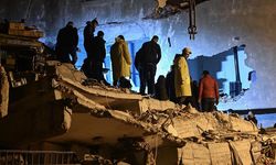 Depremde yıkılan Dündar Apartmanı'nın 2 müteahhidine hapis cezası