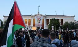 Yunanistan polisi, Filistin'e destek eylemi yapan 27 öğrenciyi gözaltına aldı