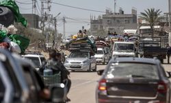 UNRWA: Refah'tan 300 bin kişinin göç etmek zorunda kaldığı tahmin ediliyor