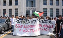 Roma Sapienza Üniversitesi'nde öğrenciler, Filistin'e destek için yürüdü