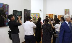Bişkek'te "Kadın Ressamların Gözünden Türk Dünyası" sergisi düzenlendi