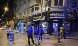 Bursa'da iş yerinin kurşunlanması güvenlik kamerasınca kaydedildi