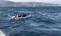 Çanakkale açıklarında 22 düzensiz göçmen karaya çıkarıldı