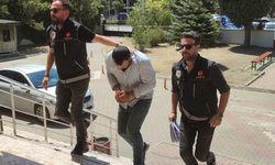 Konya'da 15 kilogram uyuşturucu ele geçirilen aracın sürücüsü tutuklandı