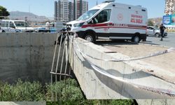 Kayseri'de ambulans ile otomobilin çarpışması sonucu 6 kişi yaralandı