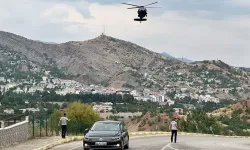 Tunceli'de askeri araç devrildi: 5 yaralı