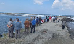 Samsun'da kayığın alabora olması sonucu kaybolan balıkçı için arama çalışması başlatıldı