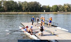 Edirne'deki Avrupa 23 Yaş Altı Kürek Şampiyonası öncesi sporcular antrenmanlara başladı