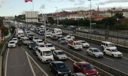 İstanbul'da haftanın ilk iş gününde trafik yoğunluğu yaşanıyor