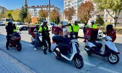 Eskişehir'de polis ekipleri motosiklet kazalarını önlemek için sürücüleri denetledi