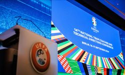 Vincenzo Montella, UEFA Milli Takım Teknik Direktörleri Konferansı'na katıldı