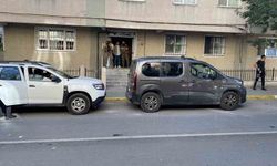 Avcılar’da özel harekat destekli aranan şahıs operasyonu: 2 gözaltı