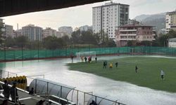 Artvin’de şiddetli yağış nedeniyle 3. Lig maçı ertelendi