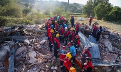 Uşak'ta 6 saat süren deprem tatbikatı yapıldı