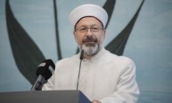 Diyanet İşleri Başkanı Erbaş, "İyiliğe Gönüllü Ol Hayır Çarşısı" açılışına katıldı