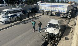 Adana'da kamyon ile otomobilin çarpıştığı kazada 1 kişi yaralandı