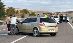 Bayburt'ta cip ile otomobilin çarpıştığı kazada 2 kişi yaralandı