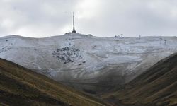 Bolu Dağı'nda sağanak ve sis görüşü düşürdü