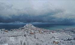 Orta ve Doğu Karadeniz'de kuvvetli sağanak, yüksek kesimlerinde kar bekleniyor