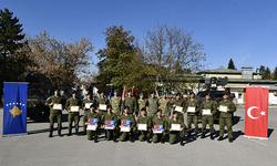 Mehmetçik'ten Kosovalı askerlere Türk zırhlısı "Cobra" eğitimi