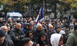 Gürcistan'da parlamento seçimlerinin sonuçlarını kabul etmeyen muhalefetten protesto yürüyüşü