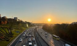 Ara tatilin ardından İstanbul'da trafik yoğunluğu yaşanıyor