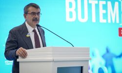 Bakan Tekin, "Bütünleştirici Eğitim Modülleri Tanıtım Programı"nda konuştu: