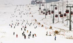 Erciyes'te pistler kayakseverlerle doldu