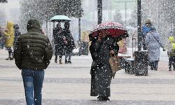 Doğu Karadeniz'in doğusu için sağanak, kar ve fırtına uyarısı