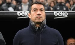 Hollandalı teknik direktör Giovanni van Bronckhorst'tan Beşiktaş'a veda mesajı