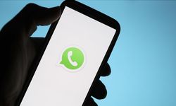 İran’da yasaklanan WhatsApp ve Google Play yeniden erişime açıldı