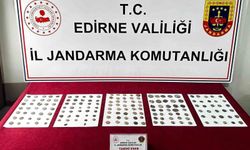 Edirne’de yolcu otobüsünde 177 tarihi sikke ele geçirildi