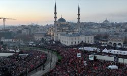 Filistin'e destek için yüz binler Galata Köprüsü'nde buluştu