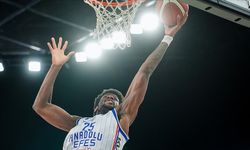 Anadolu Efes, THY Avrupa Ligi'nde yarın Paris Basketbol'a konuk olacak