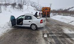 Malatya'da kar küreme aracına çarpan araçtaki yolcu öldü.