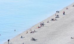 Antalya sahillerinde yoğunluk