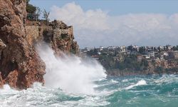 Meteorolojiden Akdeniz için fırtına uyarısı