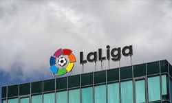 LaLiga'da binlerce Alaves taraftarı İsrail'e kırmızı kart gösterdi