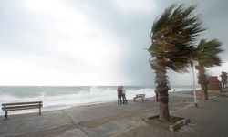 Meteorolojiden bazı bölgeler için fırtına ve fırtınamsı rüzgar uyarısı